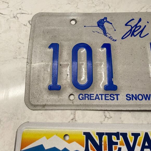 US State Ski Utah & Nevada Collectibles Motor Vehicles License Plate Lot of 2 - Picture 5 of 8